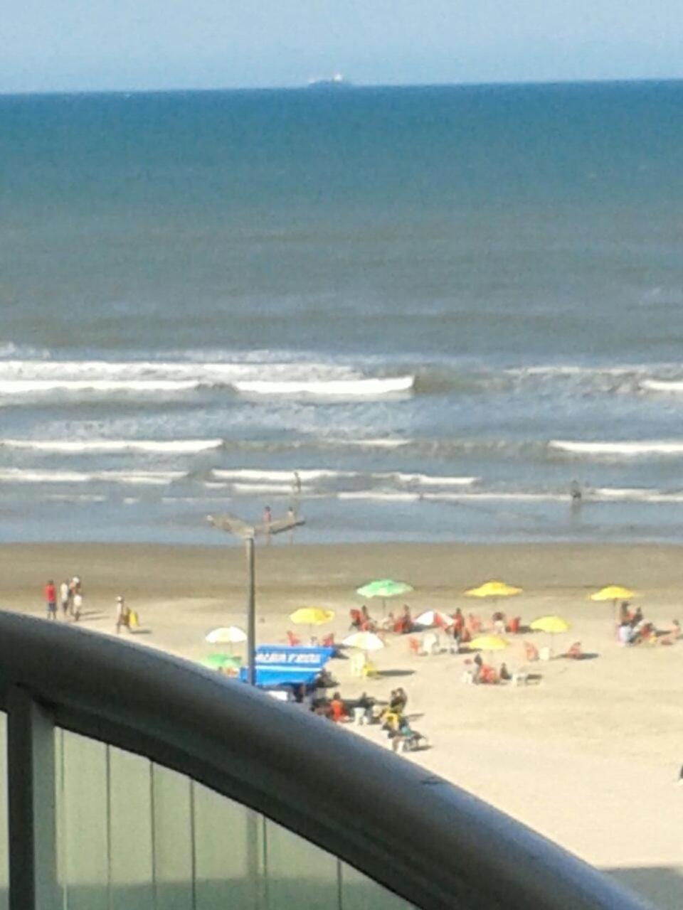 Frente Mar Piscina Churrasqueira Wifi Garagem Portaria 24Hs Leilighet Solemar Eksteriør bilde